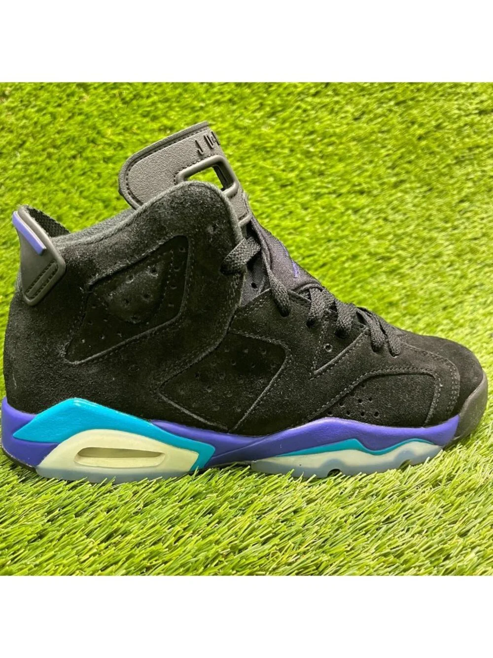 Nike Air Jordan 6 Retro Boys Size 6Y Black Blue Basketball Shoes Sneakers
